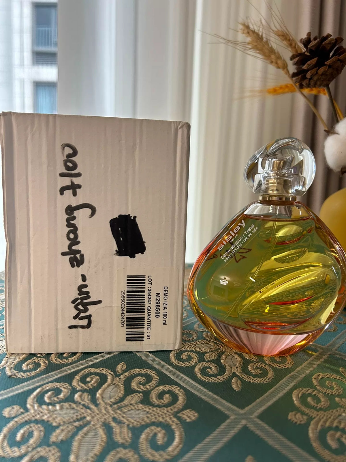 280926-62 Sisley DEMO IZIA 100ml 3.4 oz