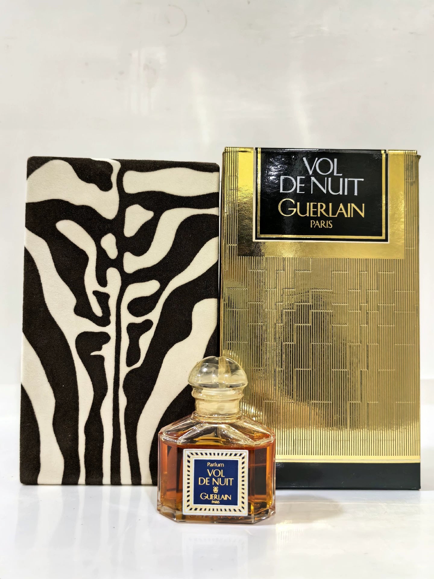 050325-22 Guerlain Vol de nuit 15ml  1/2 oz Parfum