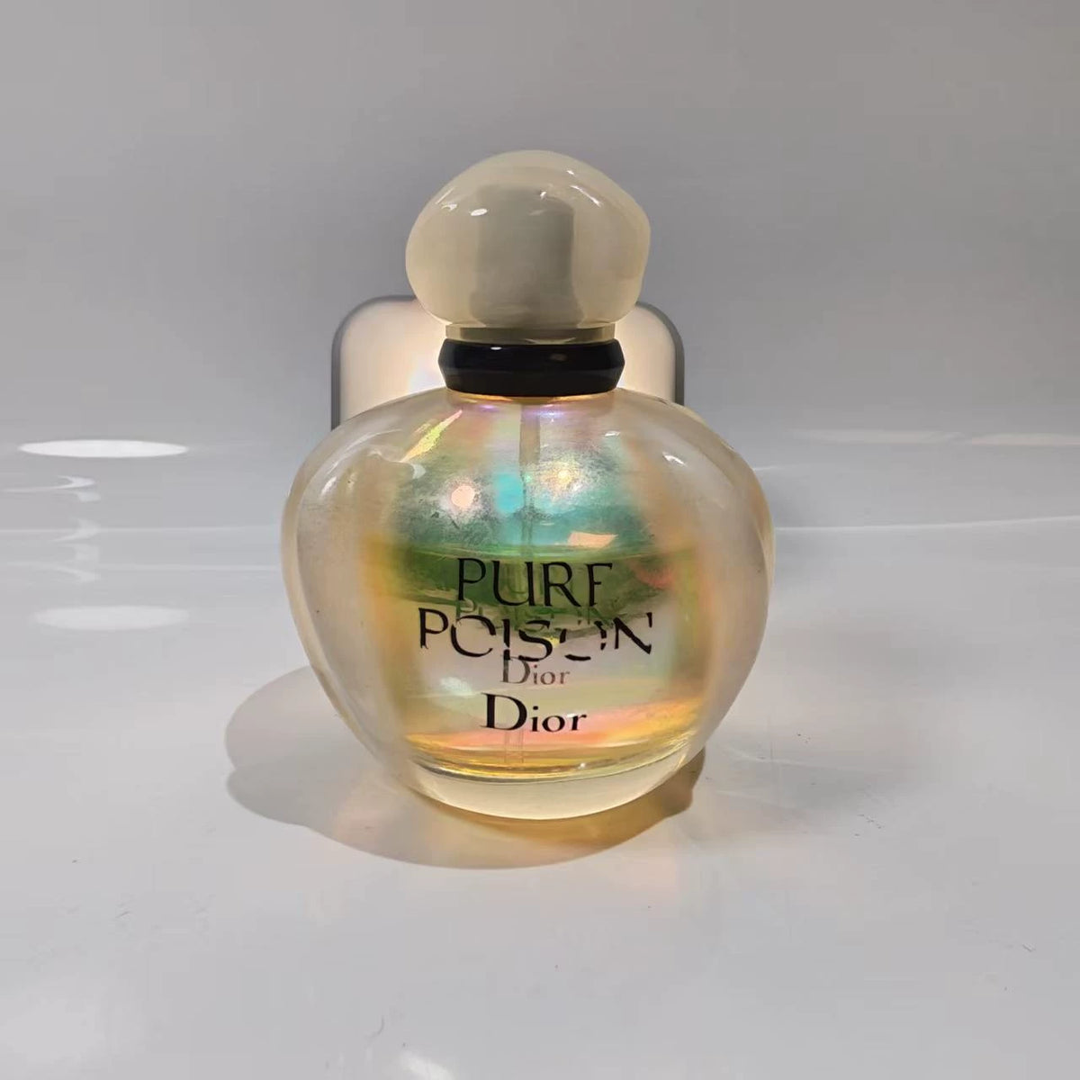 020926-140 Dior white poison
