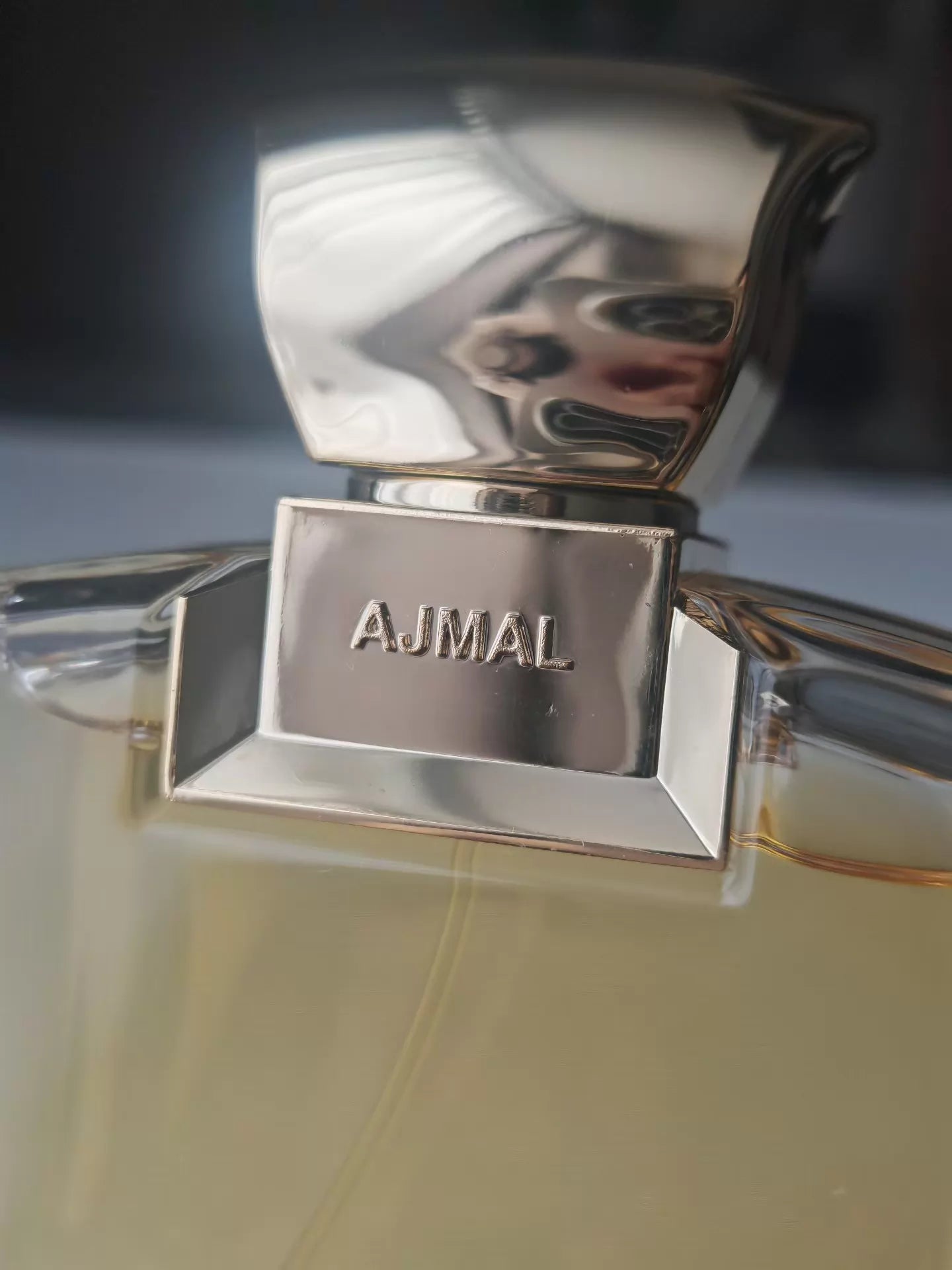 020426-110 Ajmal seduces women Perfume 75ml 2.5 oz