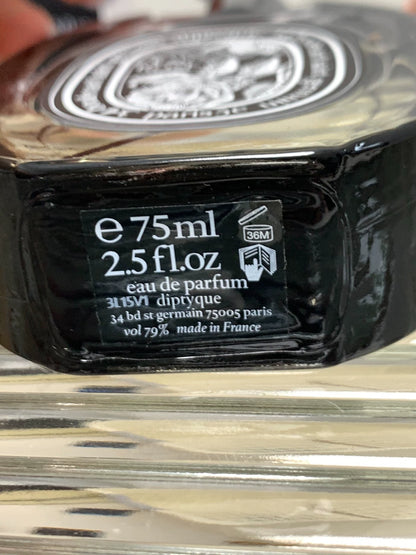 280726-32 There is box 75ml 2.5 oz