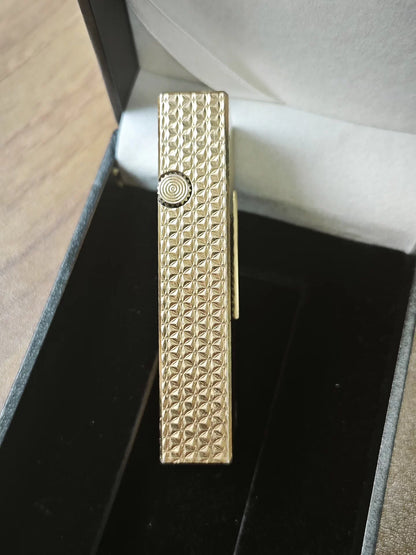 051025-3 Cartier lighter golden