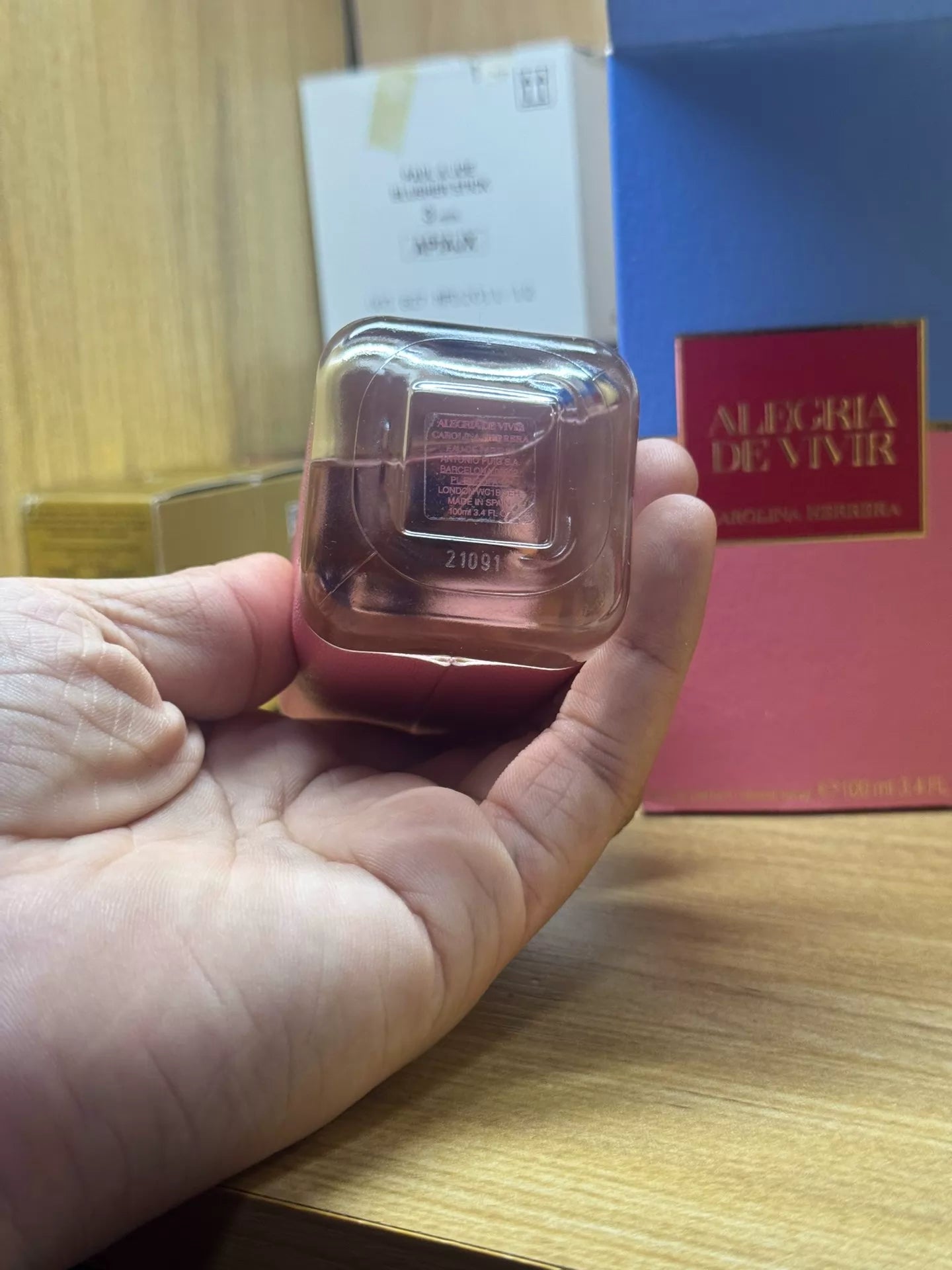 050726-24 Carolina Herrera ALEGRIA VIVIR Perfume 100ml 3.4 oz