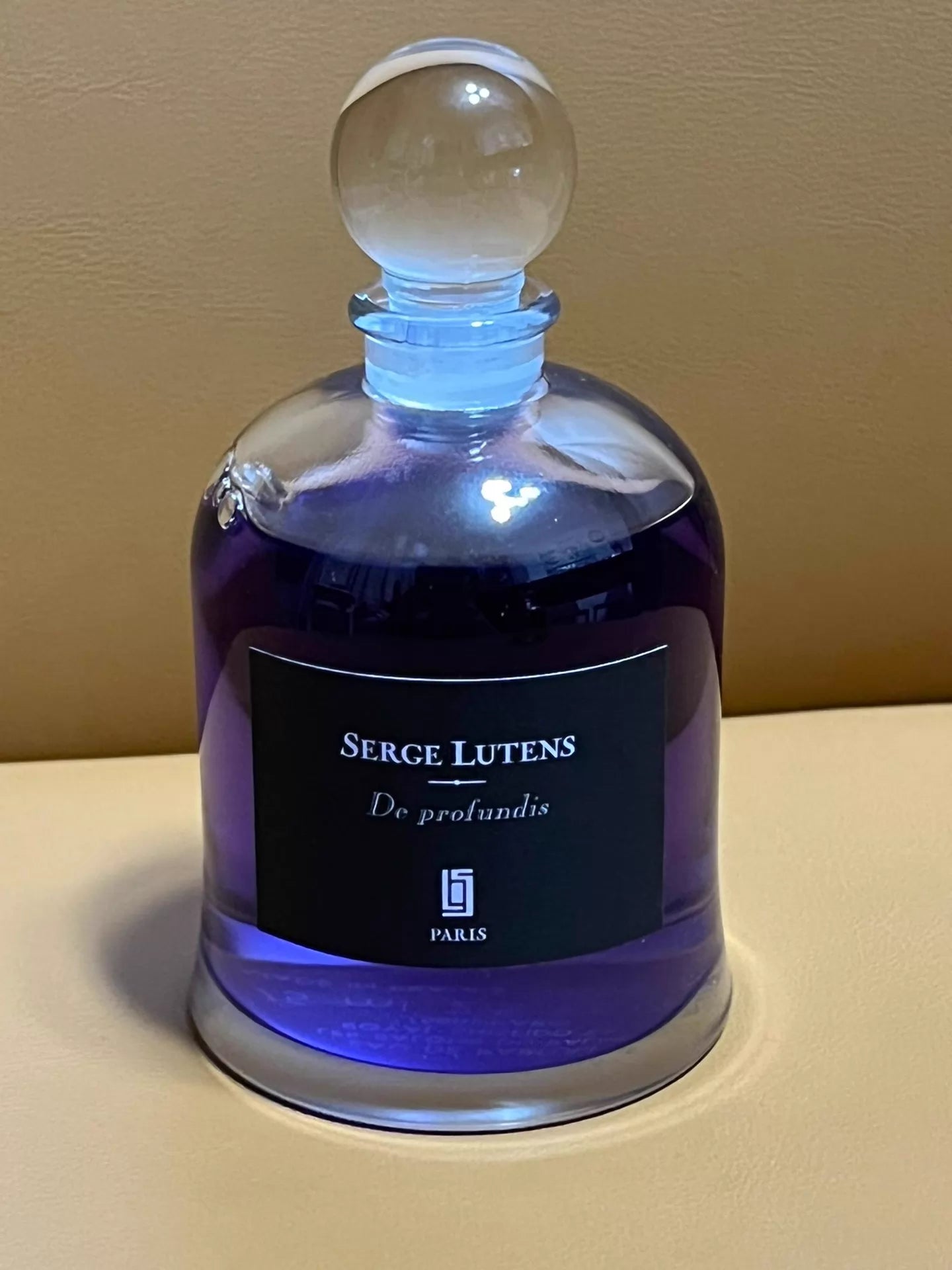 171225-40 Serge Lutens Eau de Parfum EDP 75ml 2.5oz