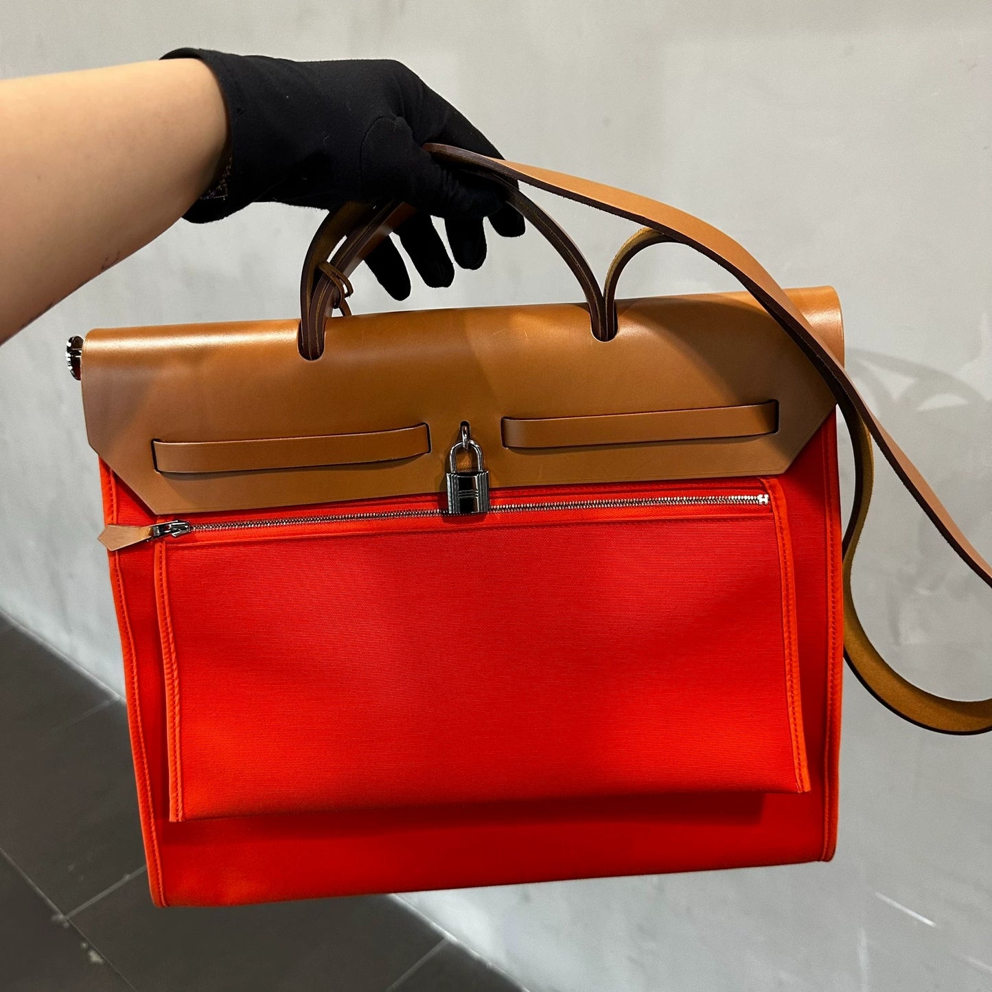 Jun25-bag-42 Auth Hermes Herbag 39 MM canvas Tote handbag shoulder bag