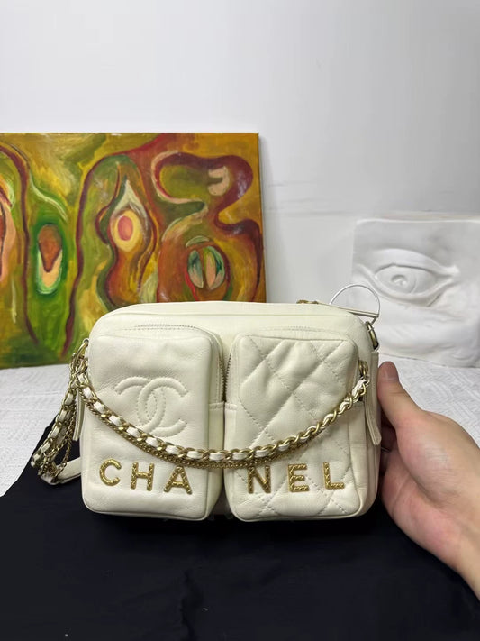 150626-bag-66 Chanel 22c leather camera handbag handbag