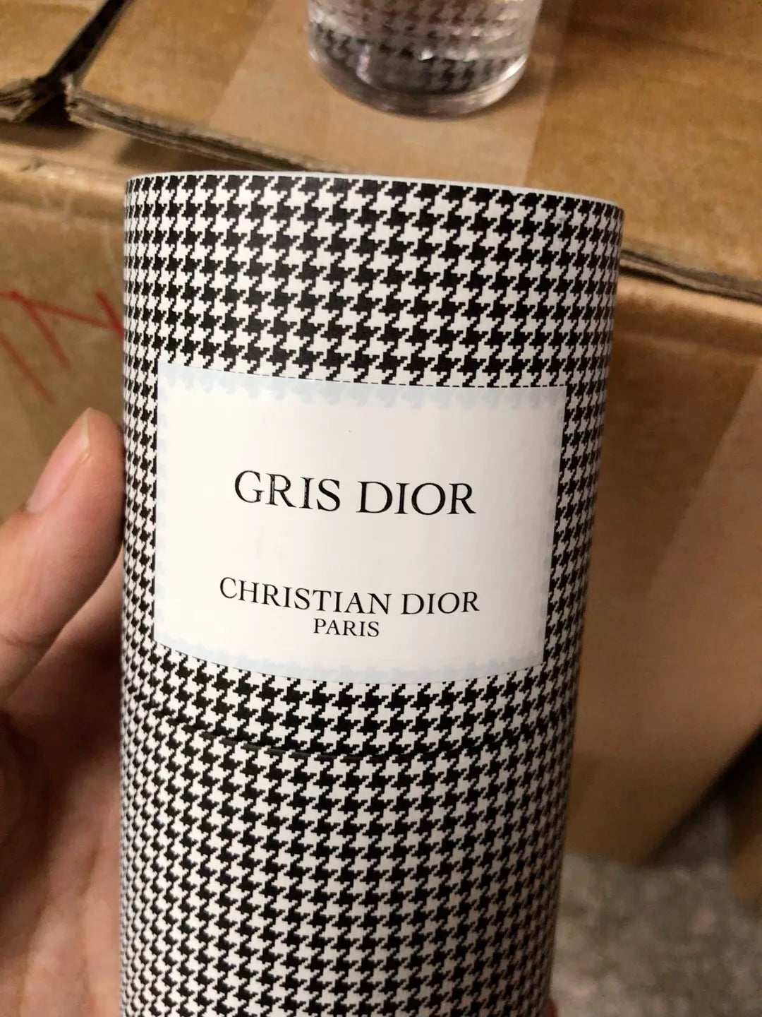 150726-229 Dior Montaigne Salon Parfum 40ml 1.4 oz