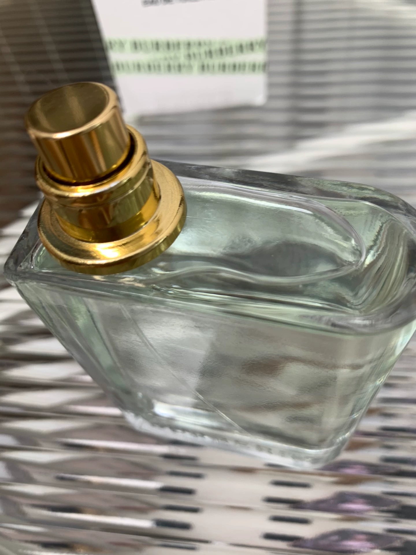 280726-118 Burberry Box of Green 100ml 3.4 oz