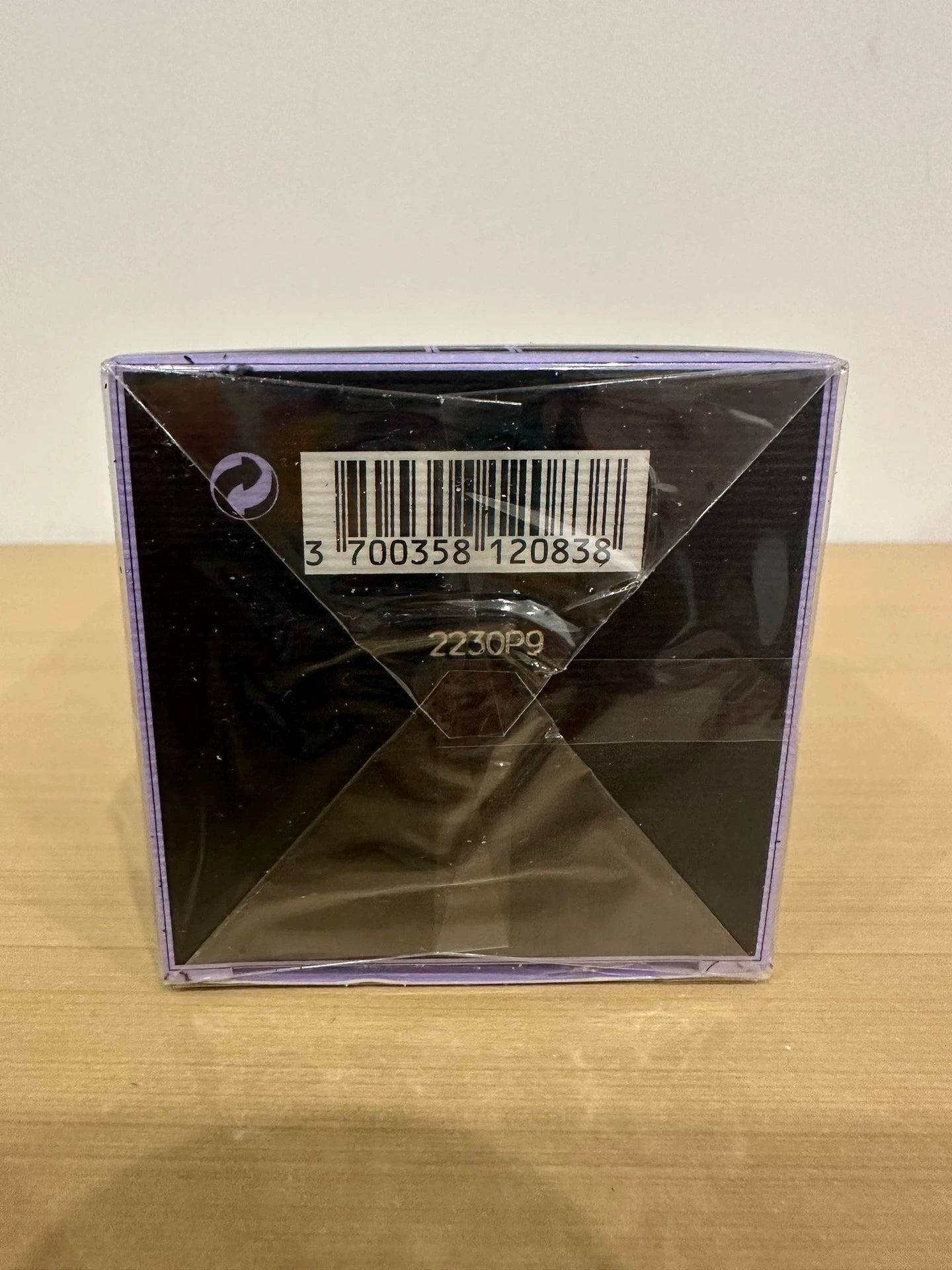 120126-103 Serge Lutens Sa majeste la rose Eau de parfum EDP 75ml 2.5 oz