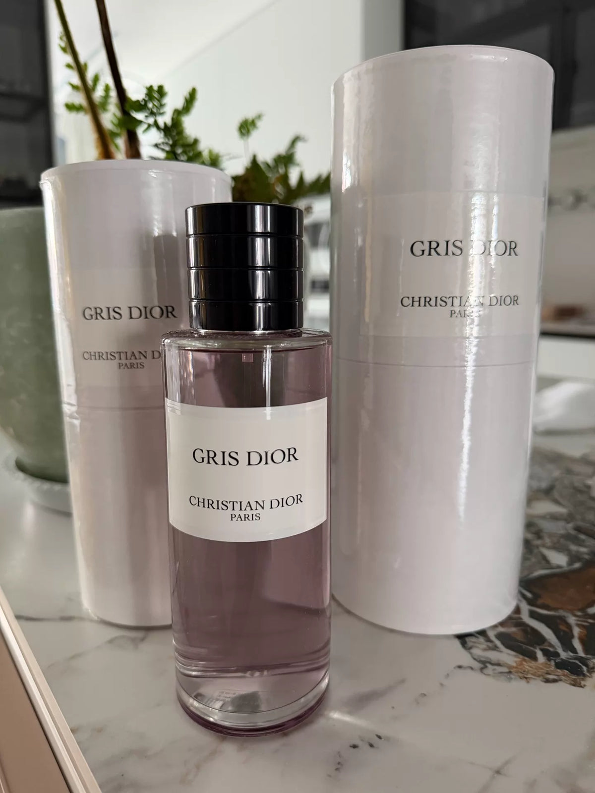 270926-31 Dior 250ml 8.5 oz