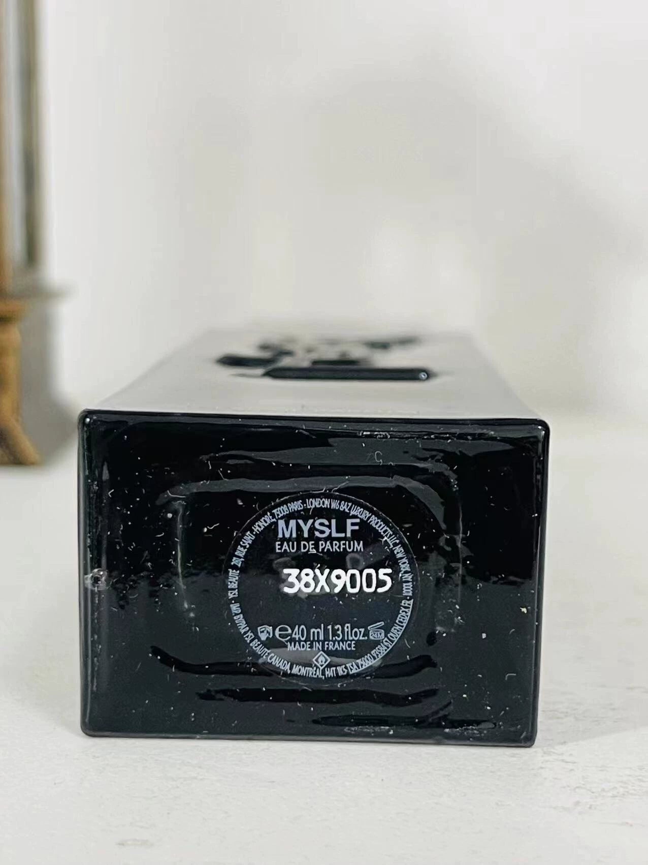260526-18 Yves Saint Laurent is raw unruly 40ml 1.4 oz