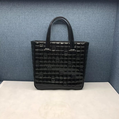 221124-58 Chanel patent leather handbag tote bag