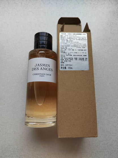 241026A-39 Dior 27.8 200ml 6.8 oz