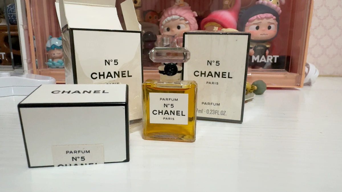 111026-15 Chanel Old Edition Parfum 7ml 0.2 oz