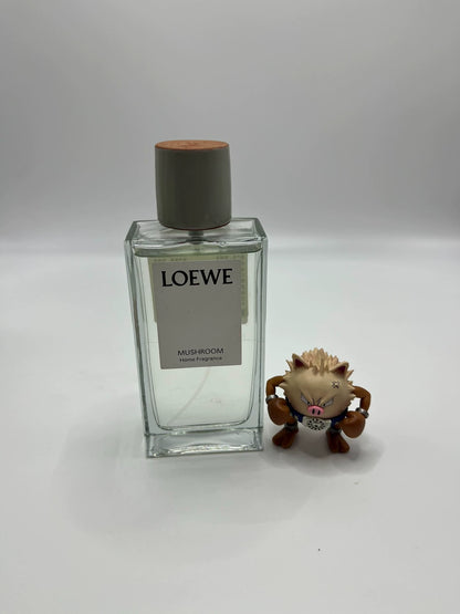 030926-52 Loewe Mushroom Room