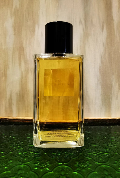 241025-37 Chanel Cuir de Russie Eau de Parfum 200ml 6.8 oz