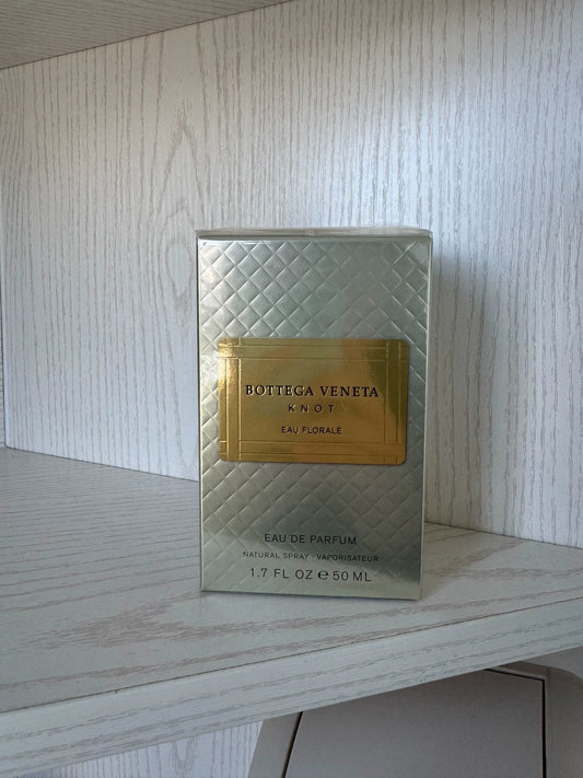300926-82 Bottega Veneta Knot EDP 50ml 1.7 oz