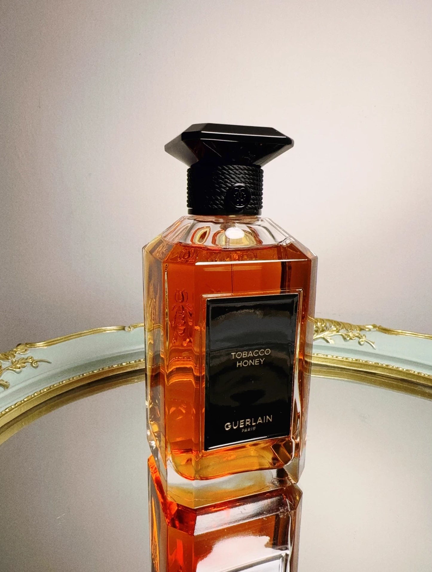 241025-12 Guerlain 200ml 6.8oz TOBACCO Honey