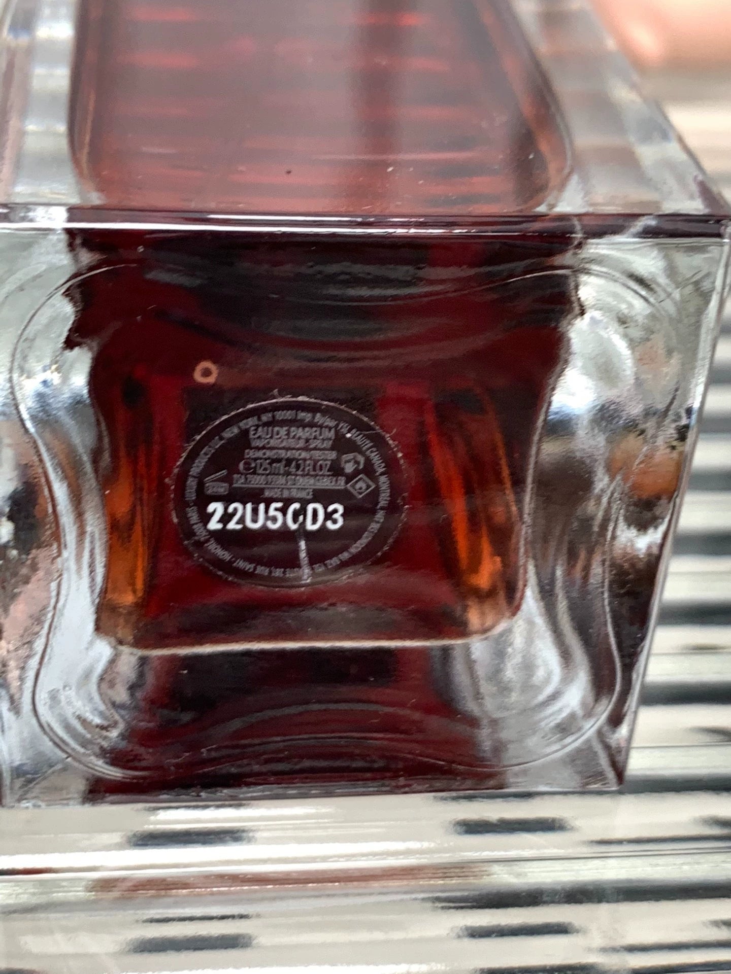 280726-25 Yves Saint Laurent Boxless Red Velvet 125ml 4.2 oz