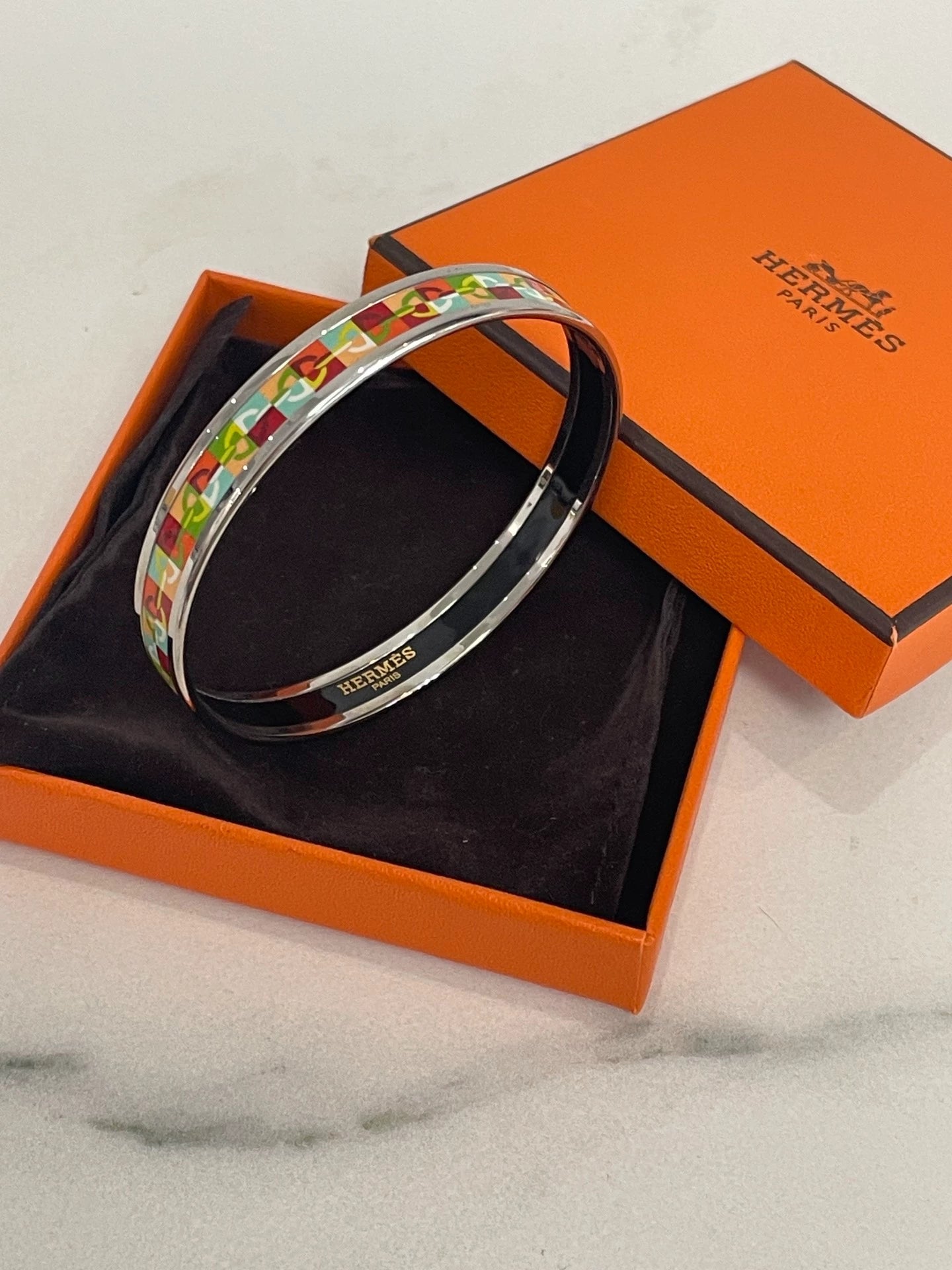 281024-25 Auth Hermes Narrow bangle in enamel bracele