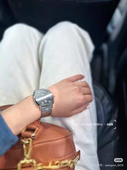020426-watch-70 Gucci silver grip series