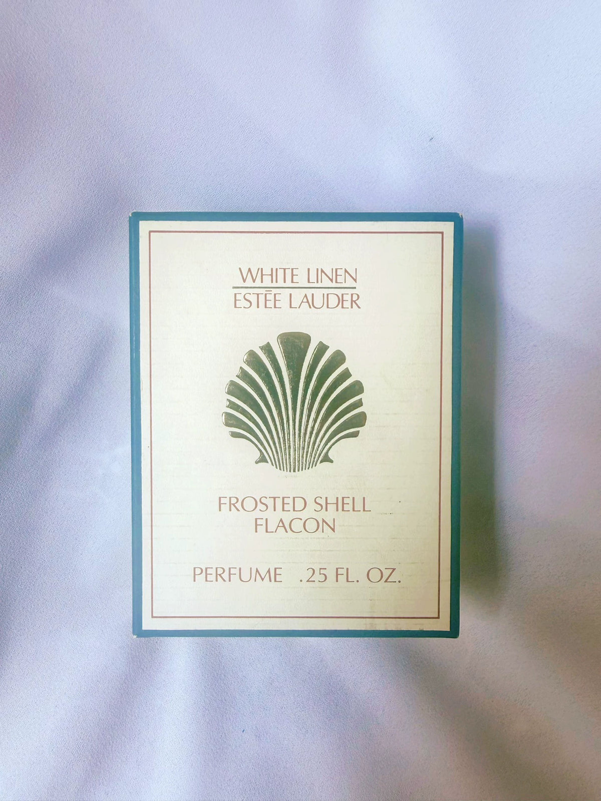 081026-106 Estée Lauder Estee Lauder White Parfum