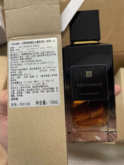 050926-111 Givenchy Gaudin Aristocratic Ingenuity