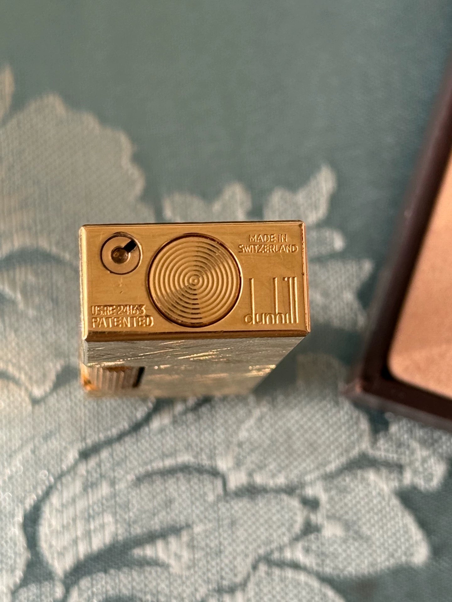 241025-76 Dunhill gold file pattern lighter