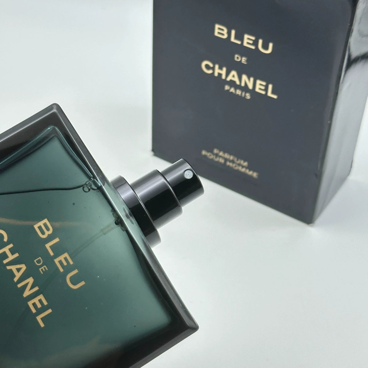 151026-114 Chanel Azure Edition in Parfum 150ml 5.1 oz