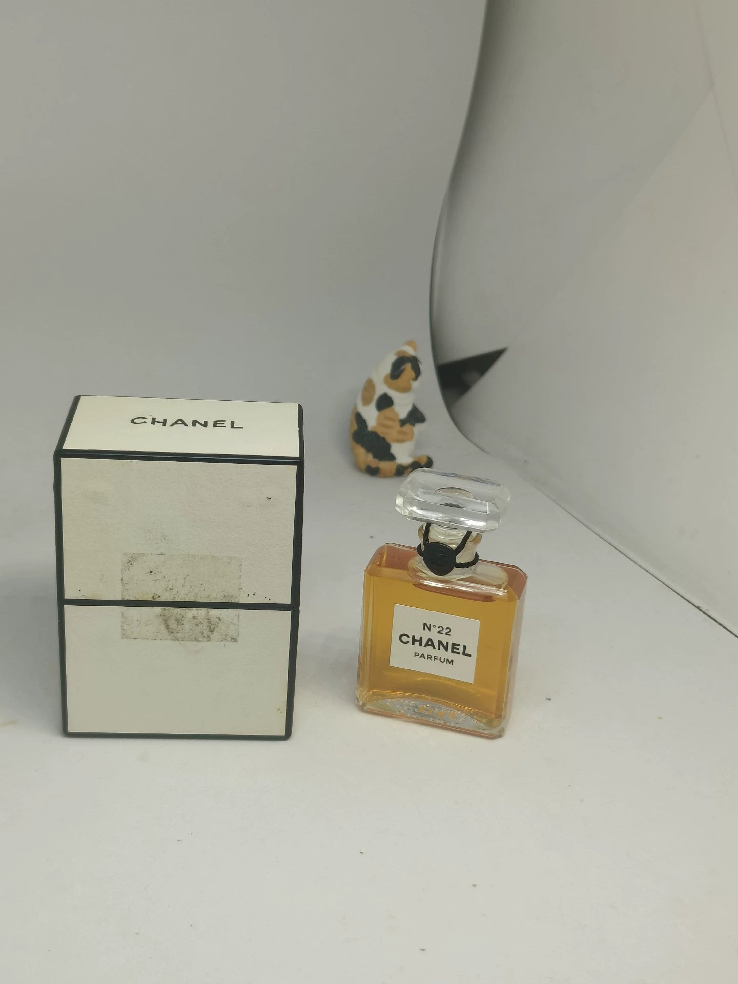 130125-46 Chanel No. 22 perfume 7.5ml 1/4 oz Parfum