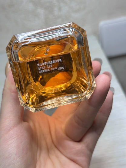 210926-31 Guerlain Art Salon Dreams 200ml