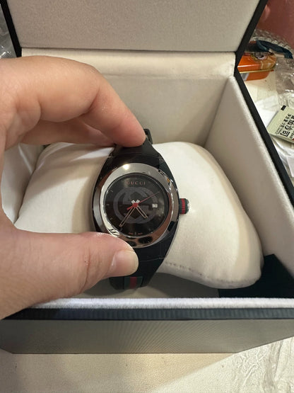 020426-watch-110 Gucci SYNC quartz young