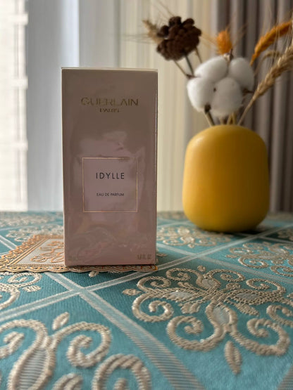 280926-16 Guerlain Aiduo bee bottle 30 ml 1 oz