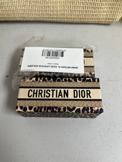 030926-102 Dior leopard print lipstick