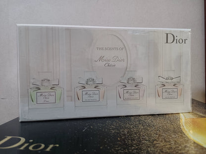 131125-24 Christian Dior Miss Dior Eau de Toilette EDT 5ml 0.2oz