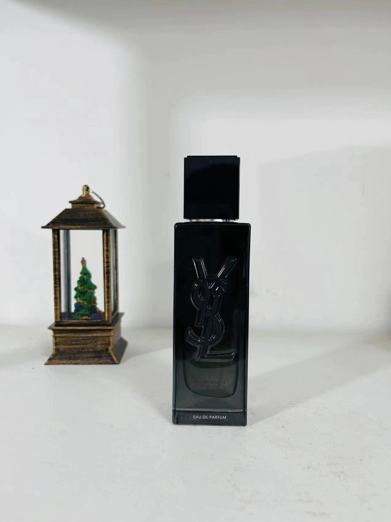 260526-18 Yves Saint Laurent is raw unruly 40ml 1.4 oz