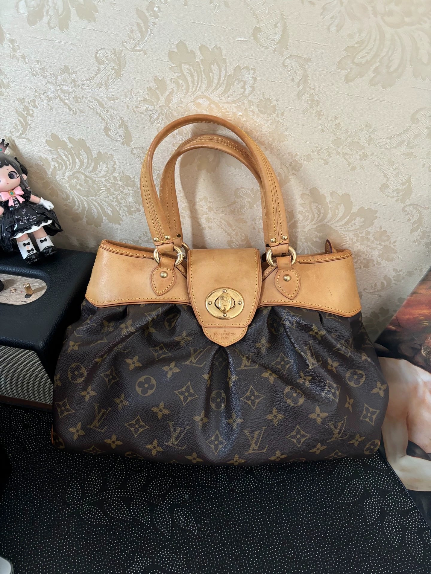 050125-3 Louis Vuitton LV handbag tote  bag