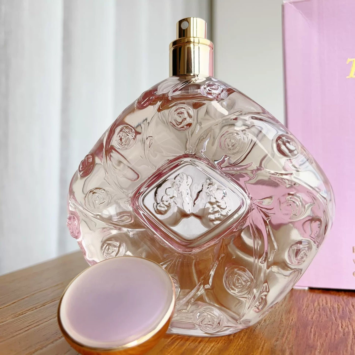 090826-9 Lalique kiss Perfume