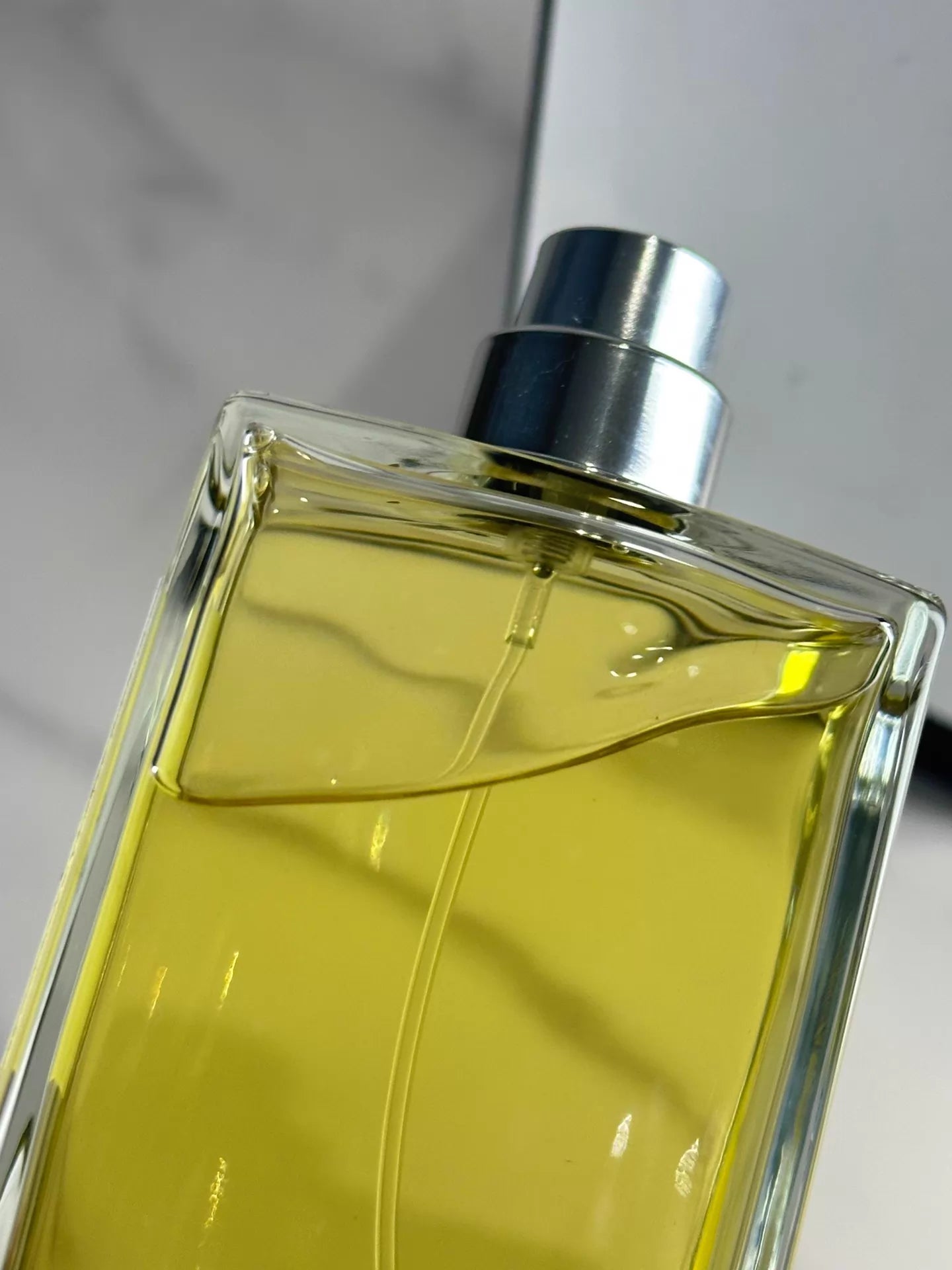 180526-6 Chanel Indus Shadowwood in 200ml 6.8 oz