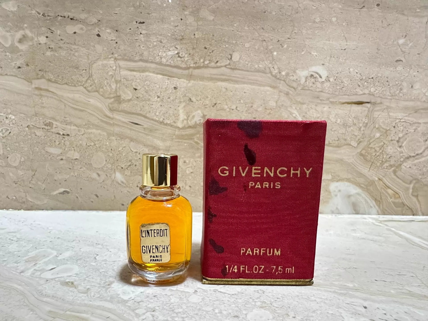 270526-195 Givenchy Interdit 7. 5ml 0.2 oz