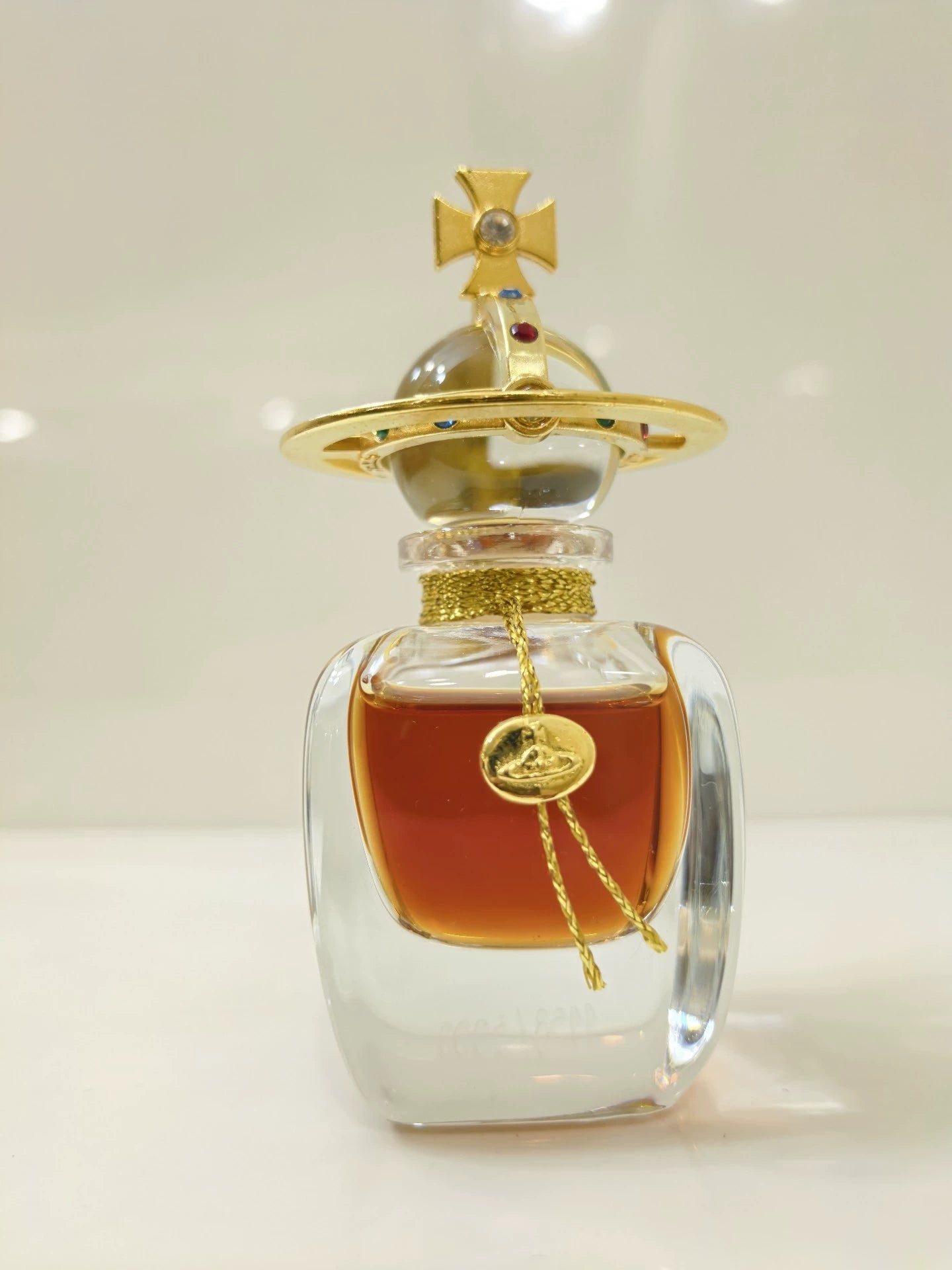 210526-46 Viviennie Westwood Queen Mother of 20ml 0.7 oz