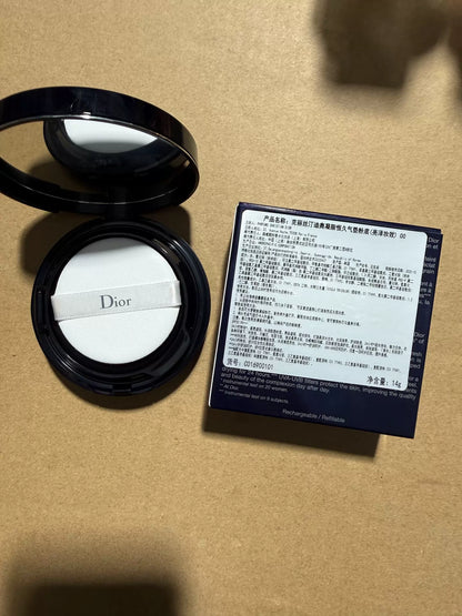 030926-118 Dior Forever Cushion Foundation
