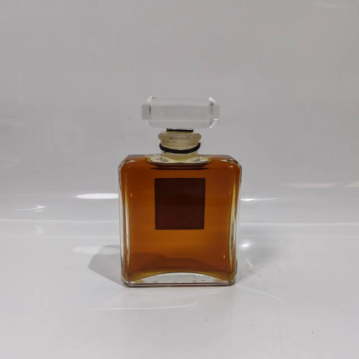 020926-574 Chanel coco women