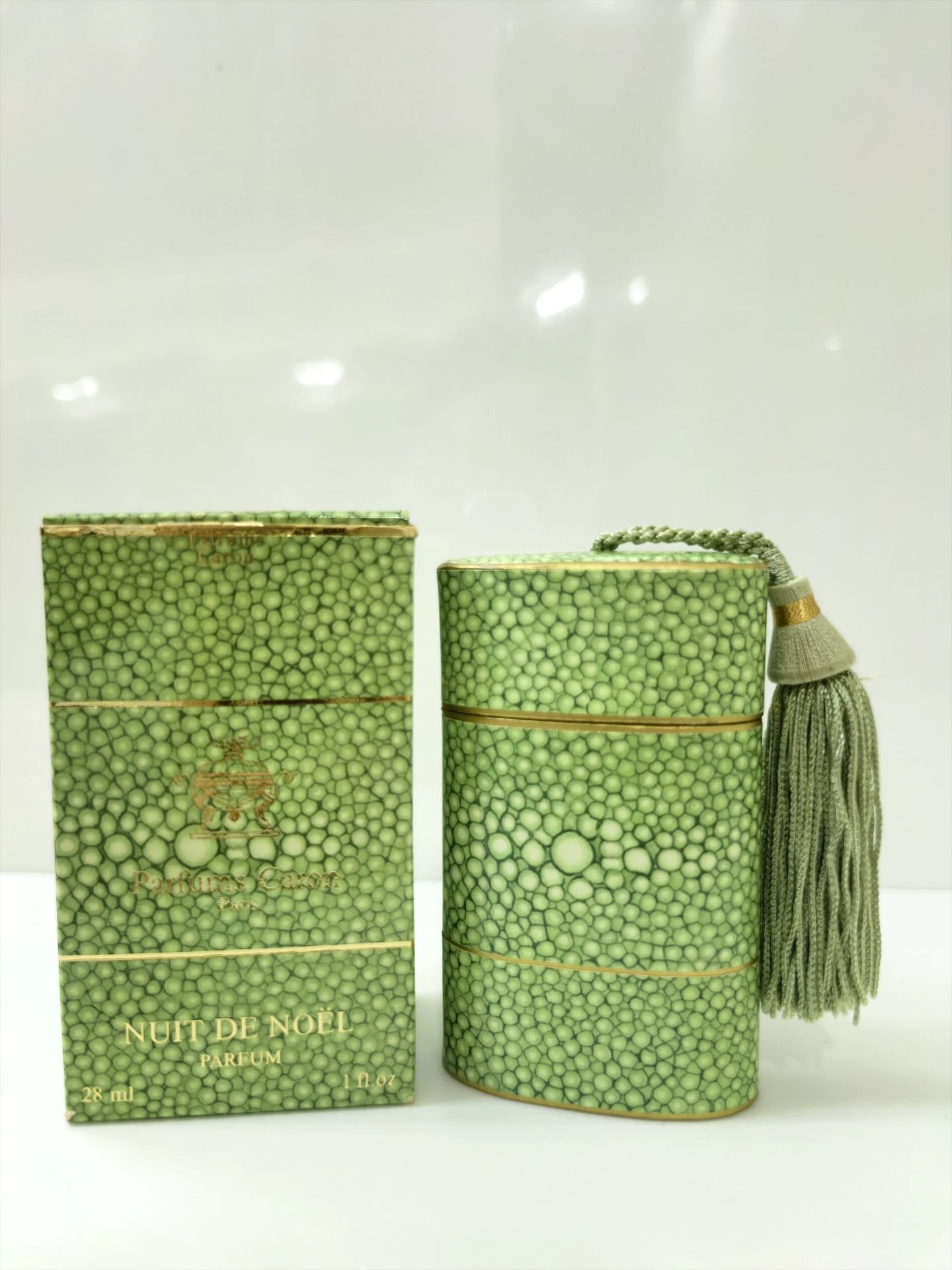 210526-90 Karan Christmas Eve 28ml 0.9 oz