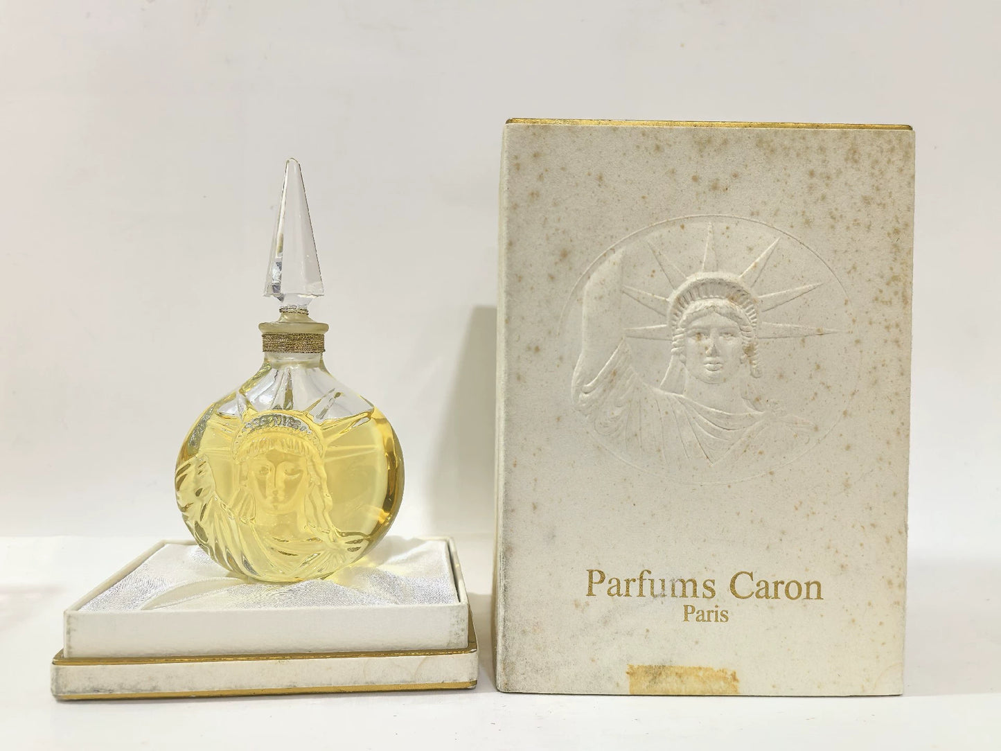 240426-64 Caron Caron Lily 60ml 2 oz