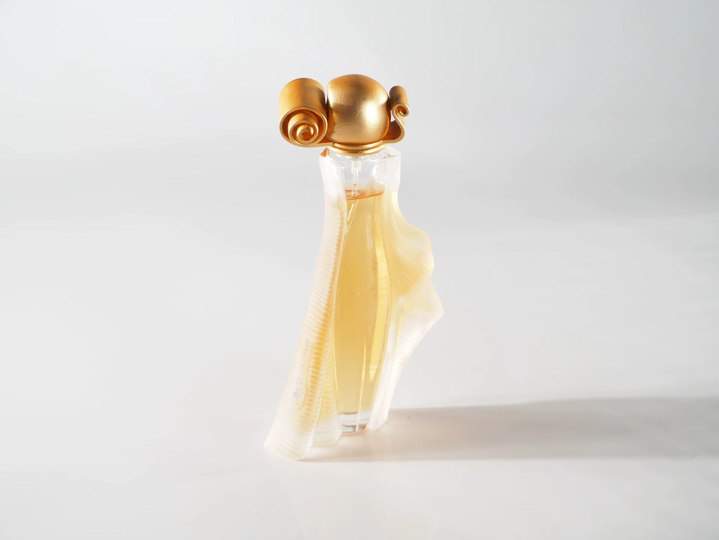 040826-159 Givenchy Goddess II Golden 30ml 1 oz