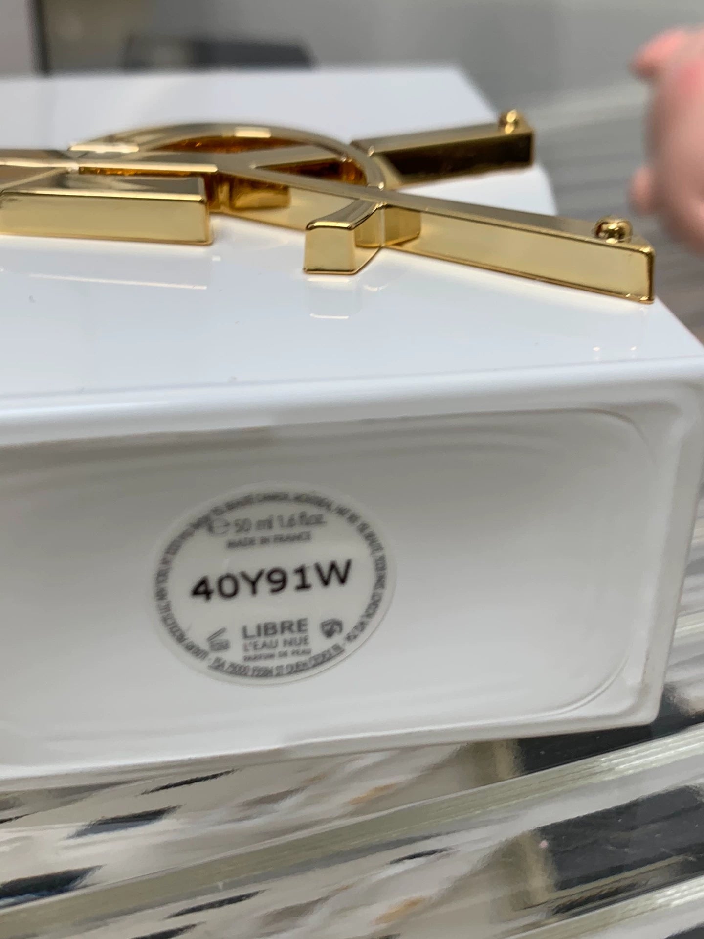 280726-143 Yves Saint Laurent Box of Liberté 50ml 1.7 oz