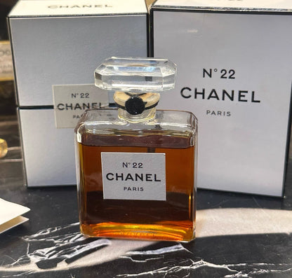 060626-32 Chanel n22 fragrance  1970s Parfum 30ml 1 oz