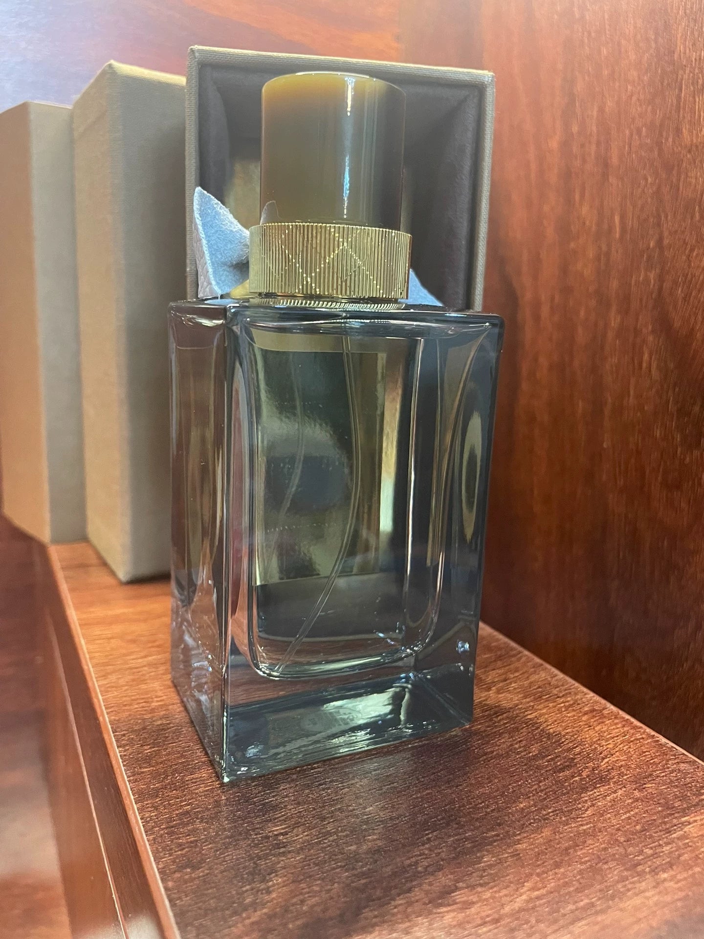 030526-31 Burberry Parfum 100ML 3.4 oz