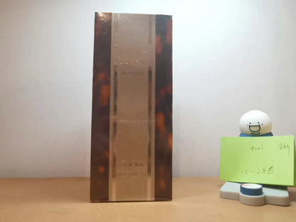 220226-41 Molyneux vivre 90ml 3 oz